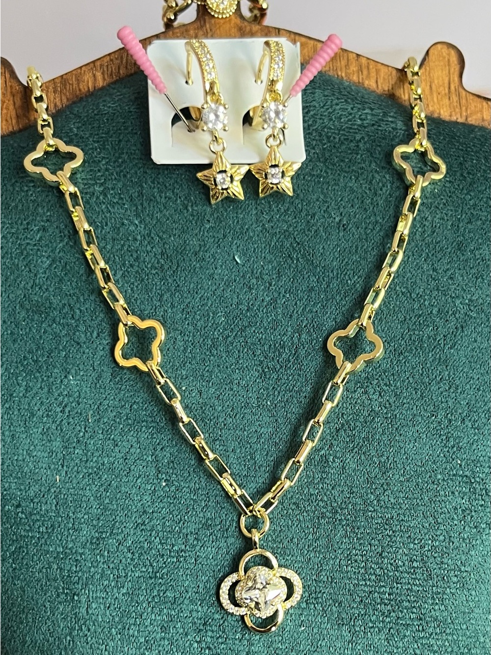 Gold Clover CZ Pendant Necklace & Star Drop Earrings Set - Along w/ bonus ring